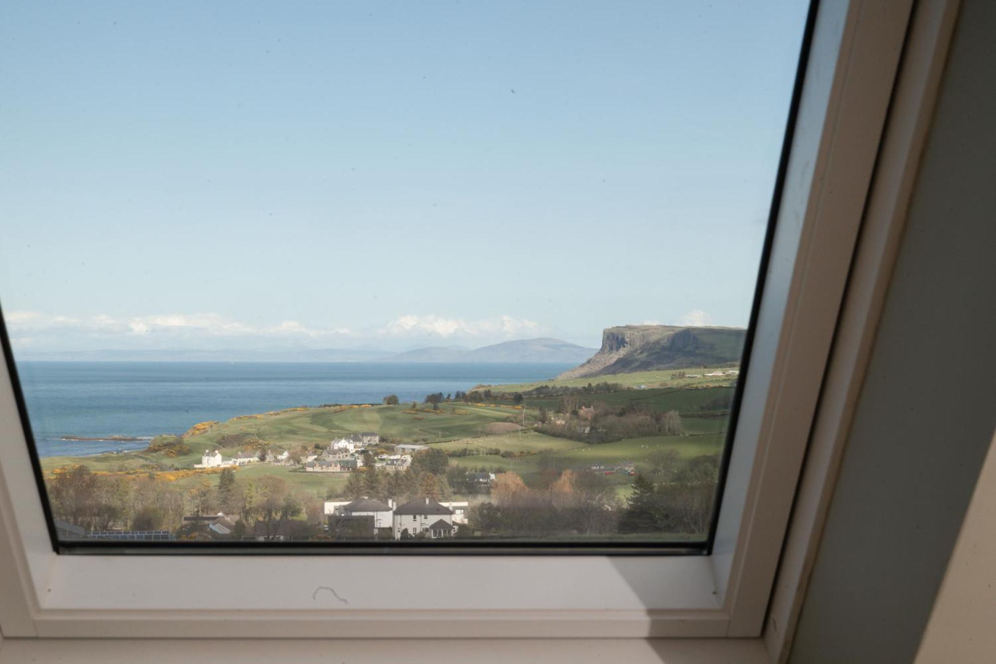 The Salthouse Hotel Ballycastle Extérieur photo